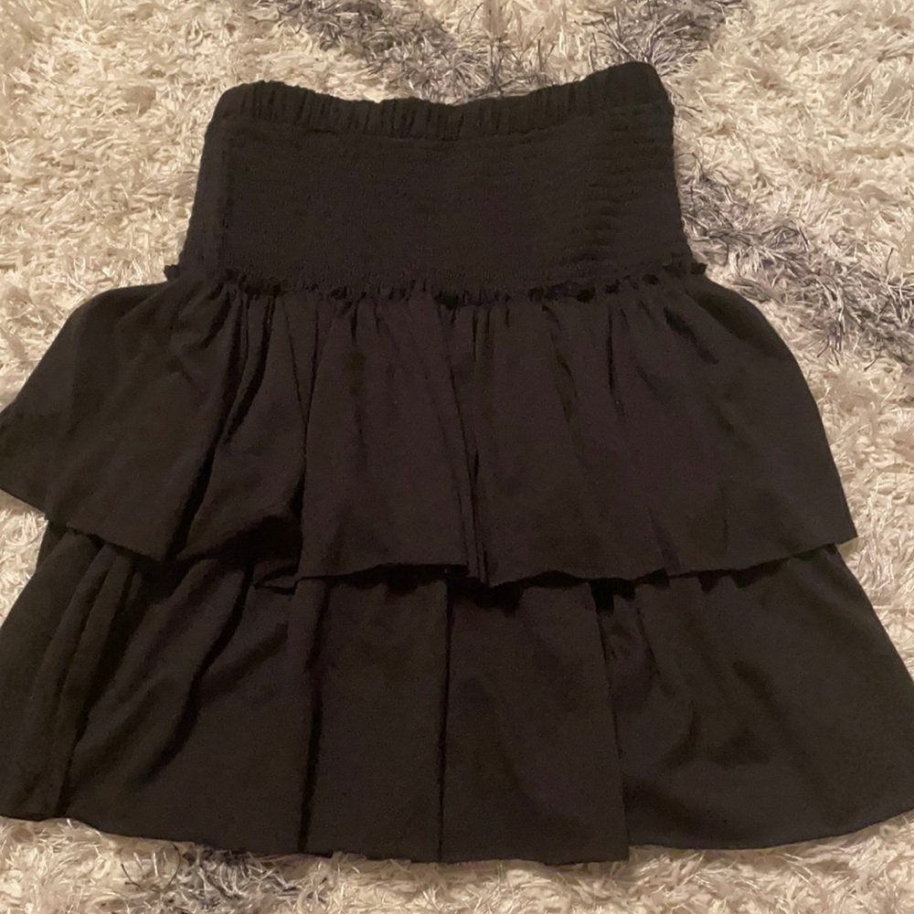 NWT Black ruffle skirt